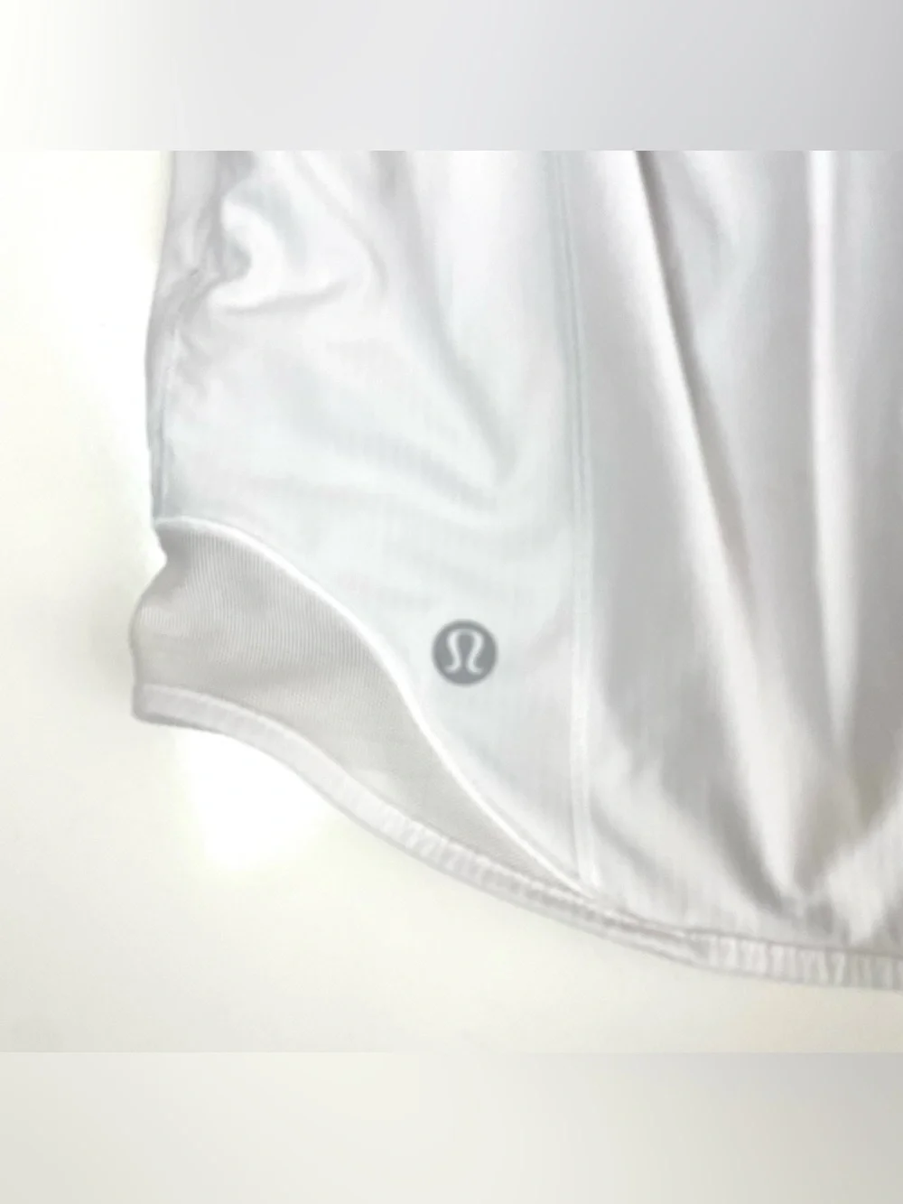 lululemon Hotty Hot Short II Long 4” White